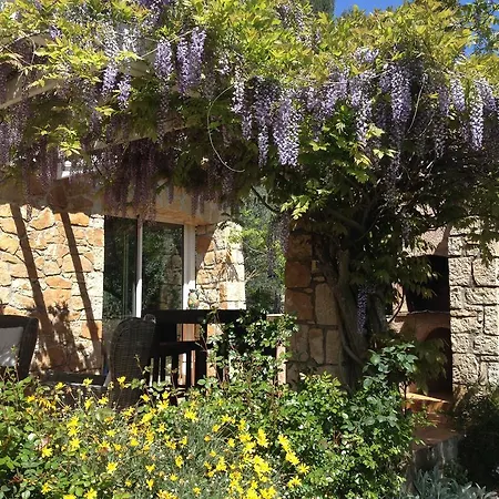Bastide De L'ovalie Апартаменты